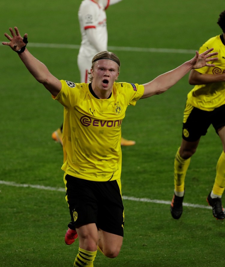 我们拭目以 我们拭目以